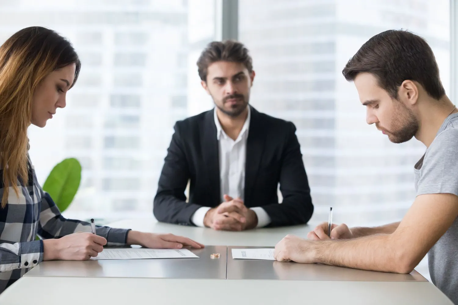 How EH Mediation Guides Couples Toward Fair and Balanced Outcomes Ampthill